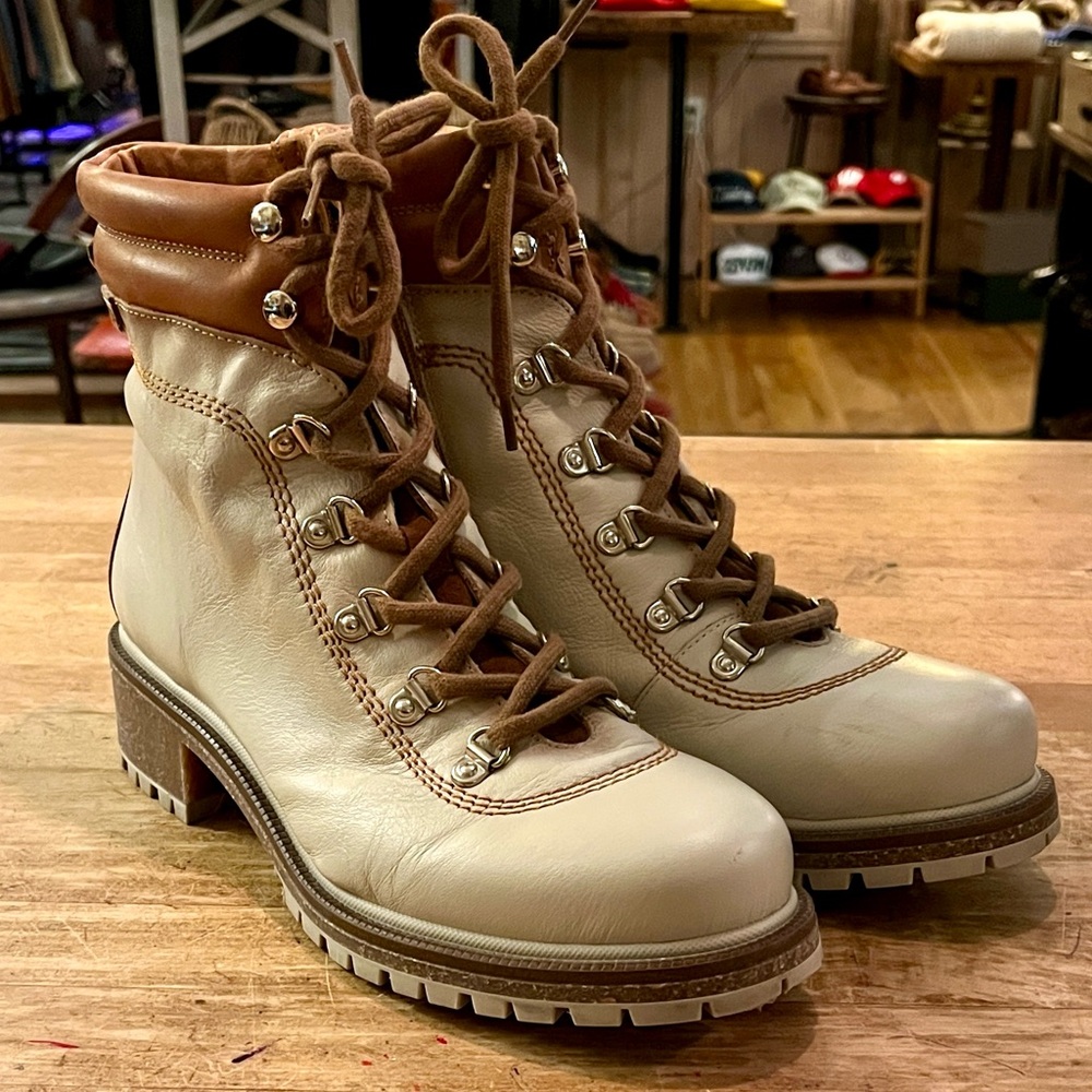 Pikolinos Leather Hiking Style Ankle Boots Women’s size 9.5 (40) Beige/Tan